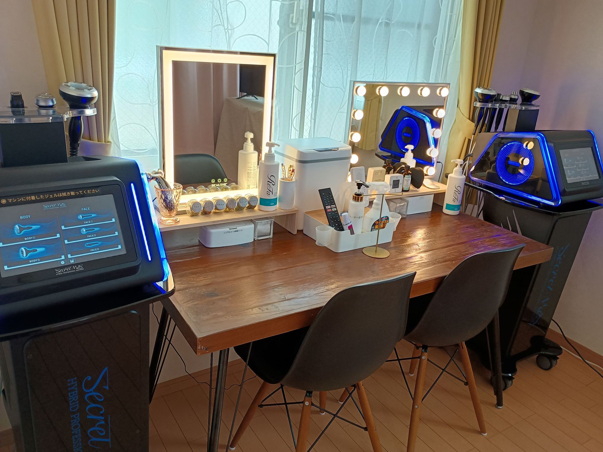 海老名 さがみ野 エステ 店内風景 完全個室 メイクルーム パウダースペース ReFa シークレットメス
